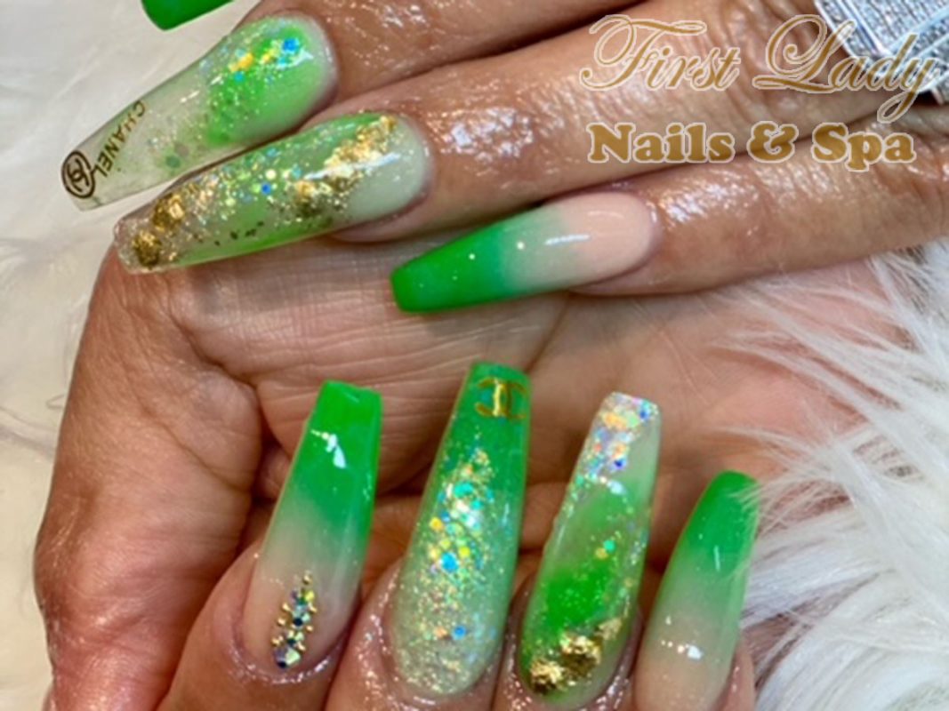 nail design for 40 year olds