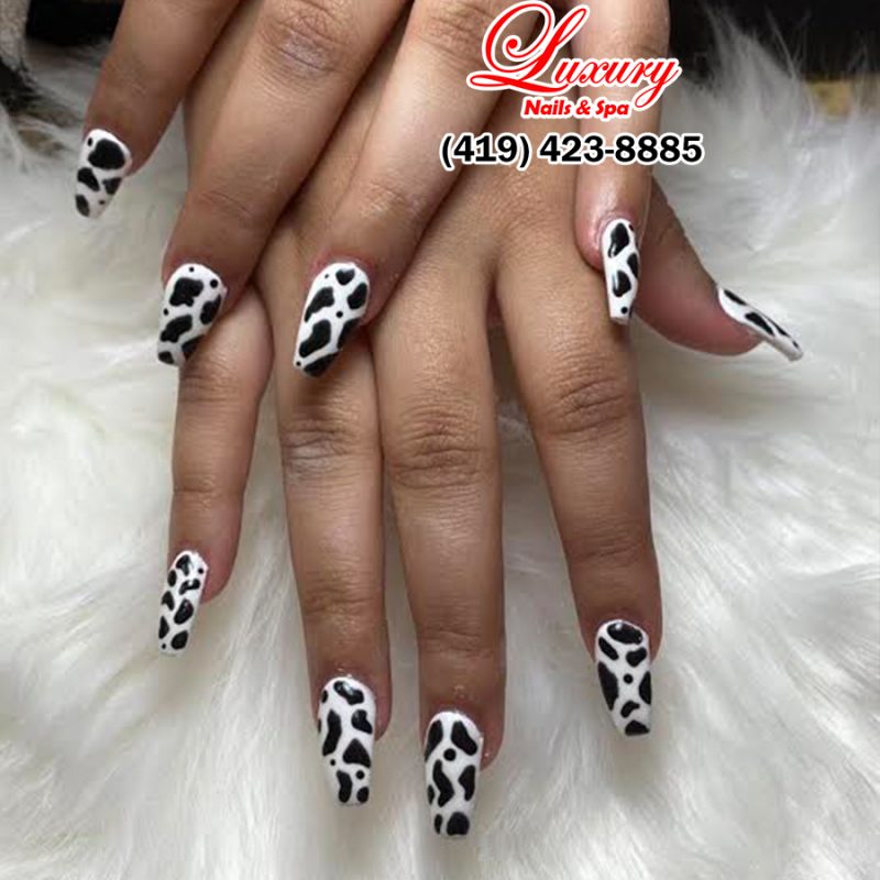 Nail-salon-45840-Luxury-Nails-and-Spa-Findlay-OH-45840_11-800x800.jpg