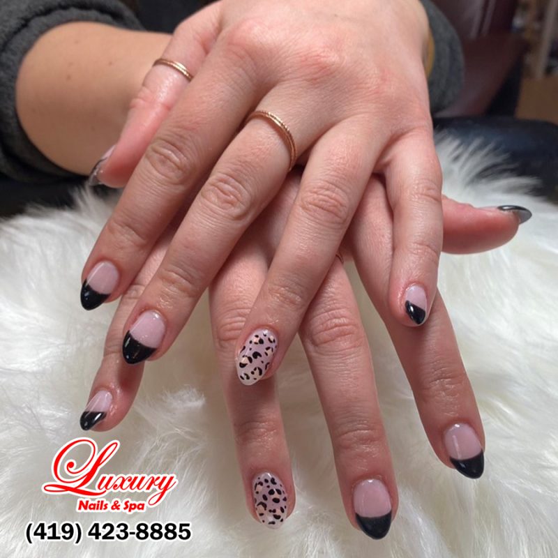 Nail-salon-45840-Luxury-Nails-and-Spa-Findlay-OH-45840_9-800x800.jpg