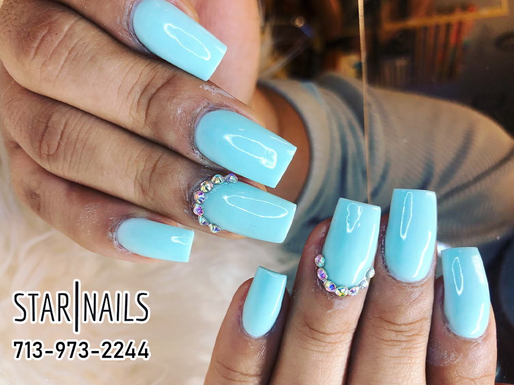 Nail salon TX 77055