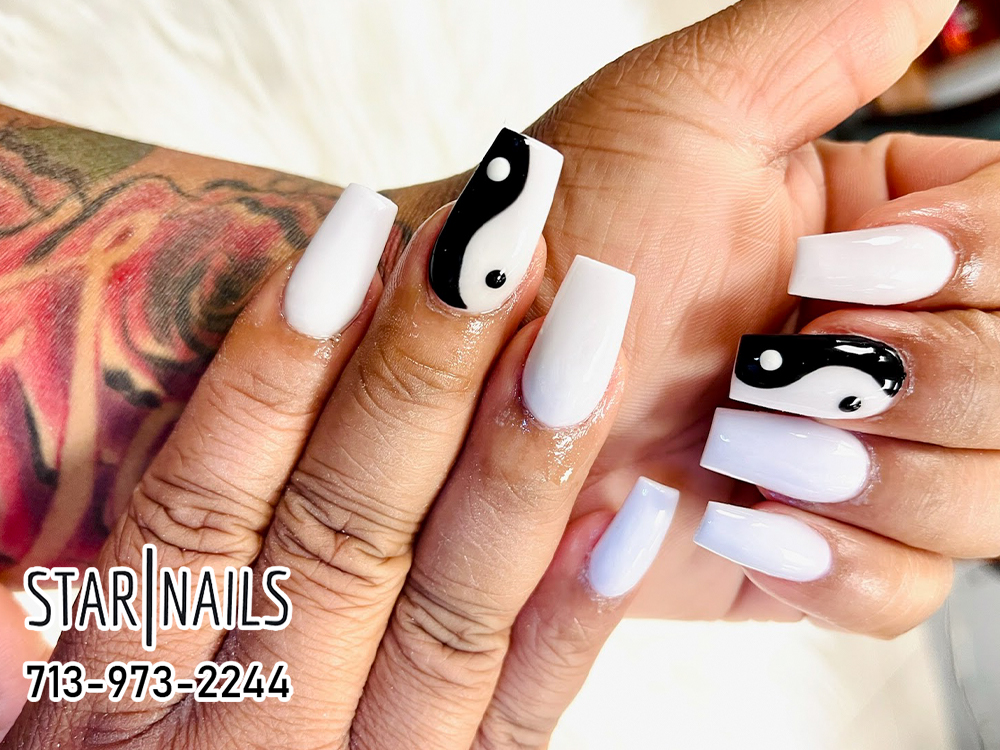 Nail salon TX 77055