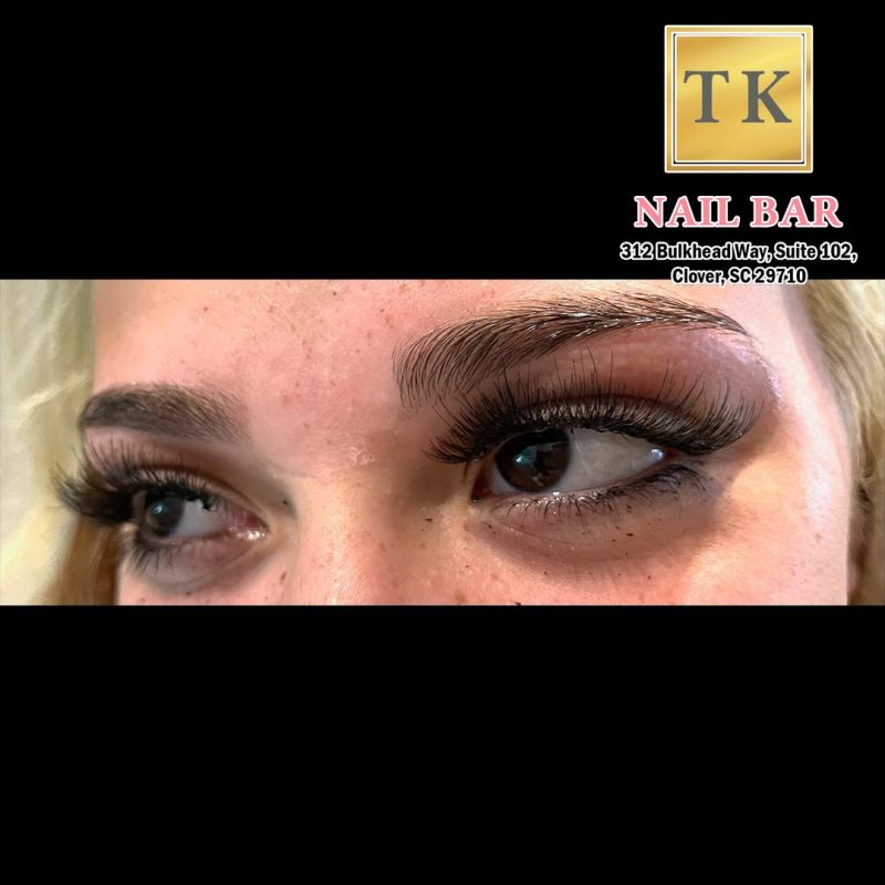 eyelash extensions in Clover