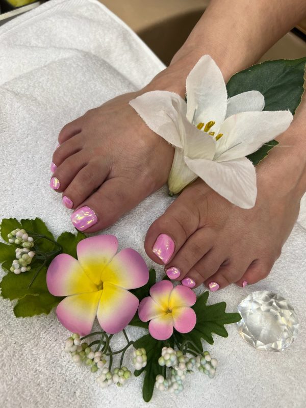 Booking Online at DK Diamond Nails Salon in St Louis Park, MN 55426 | Acrylic, Dip Powder, Pedicure, Manicure, Gel